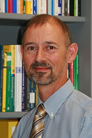 Prof. Helmut Kreidenweis